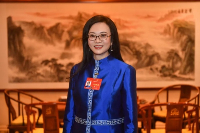 聚焦两会丨全国人大代表夏华：聚焦民族手工艺发展产业，打造国际影响力中国品牌